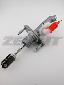 Genuine Nissan Clutch Master Cylinder